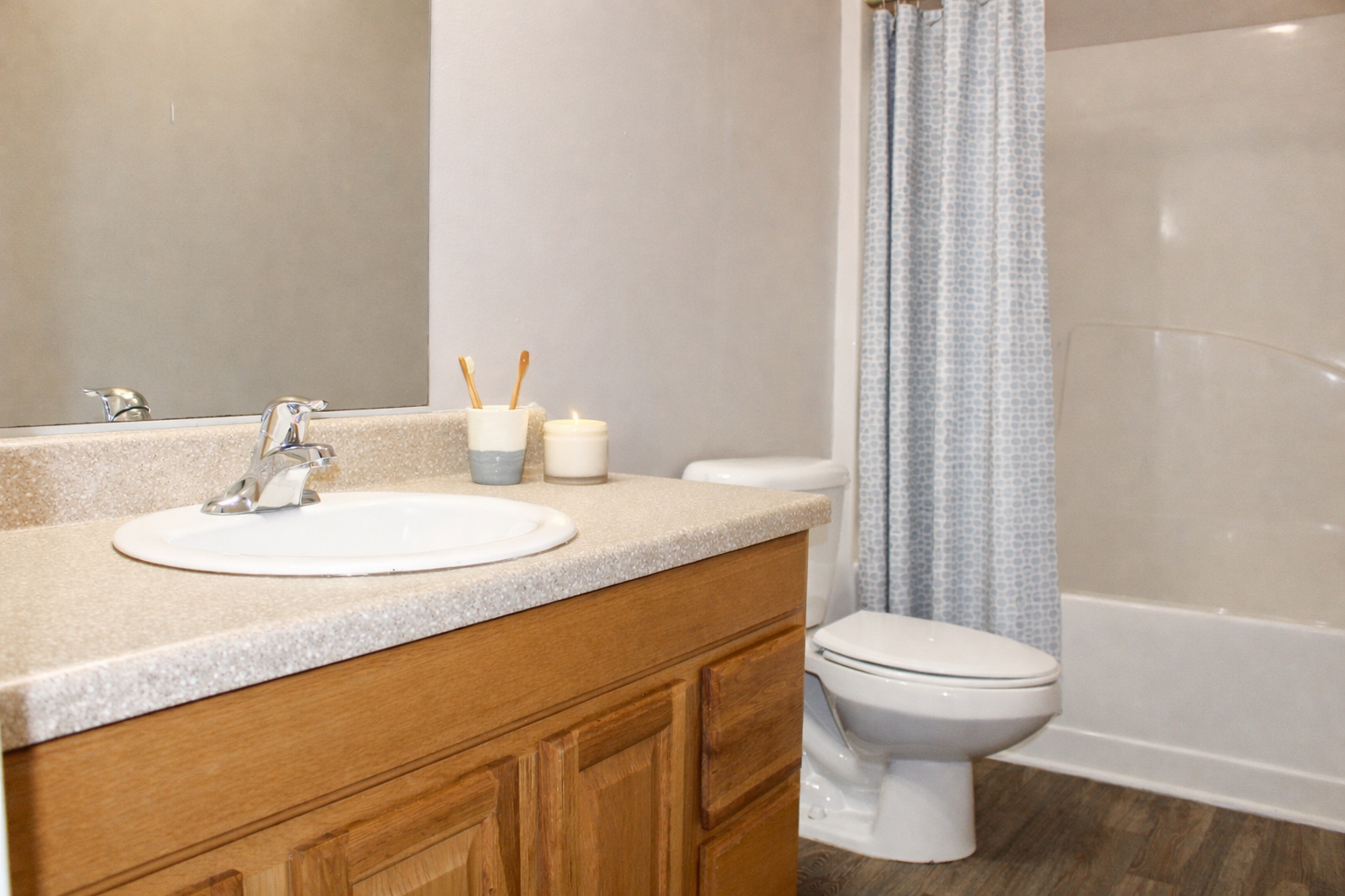 4 BR Townhomes bathroom