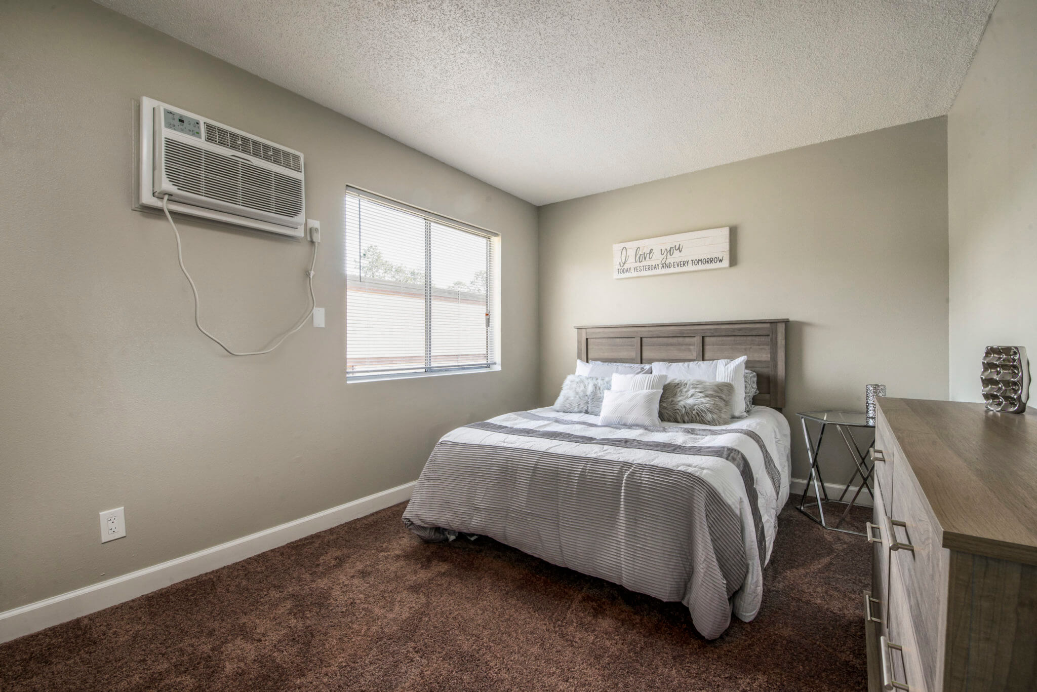 bedroom-scaled