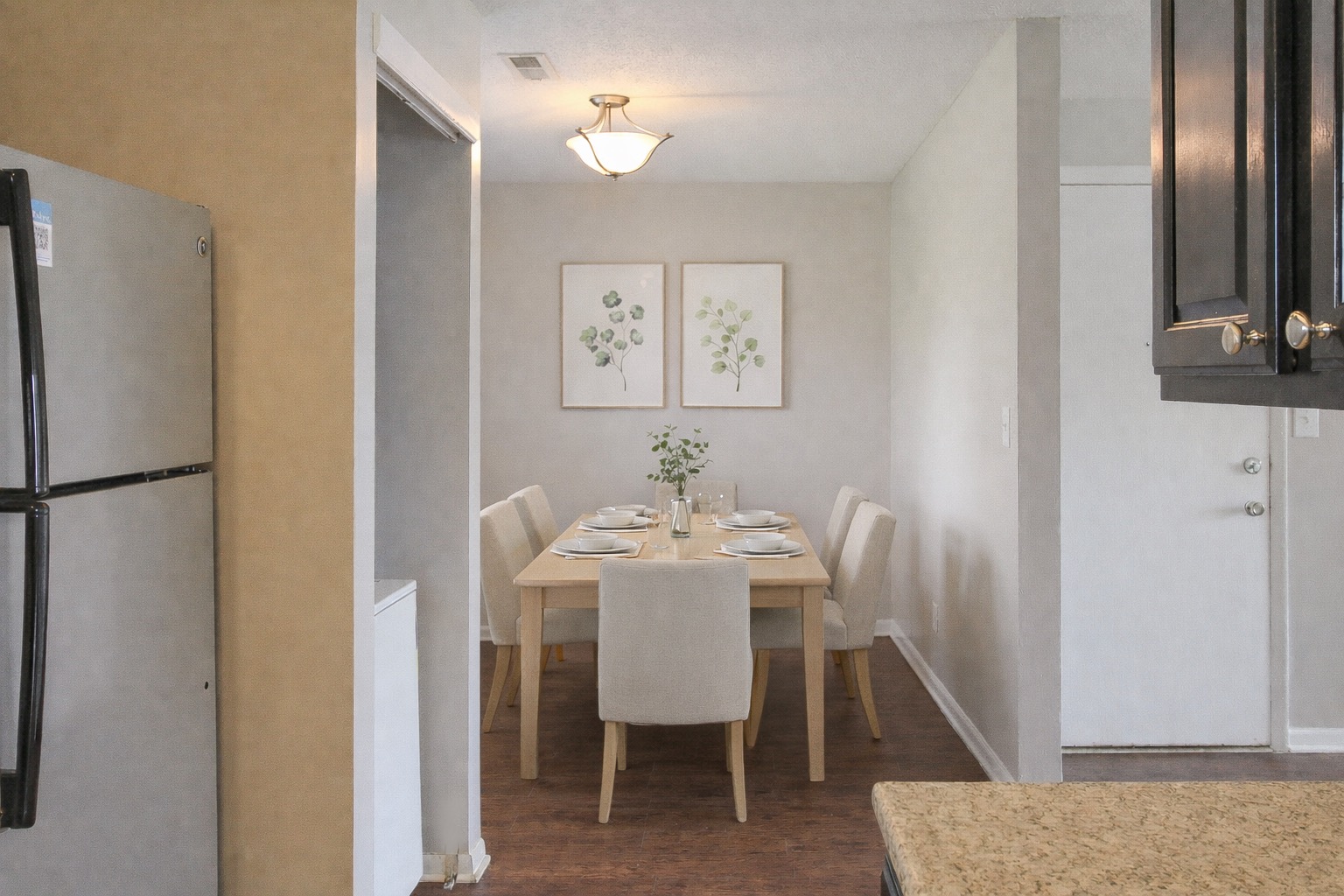 4-juniper-row-dining-room