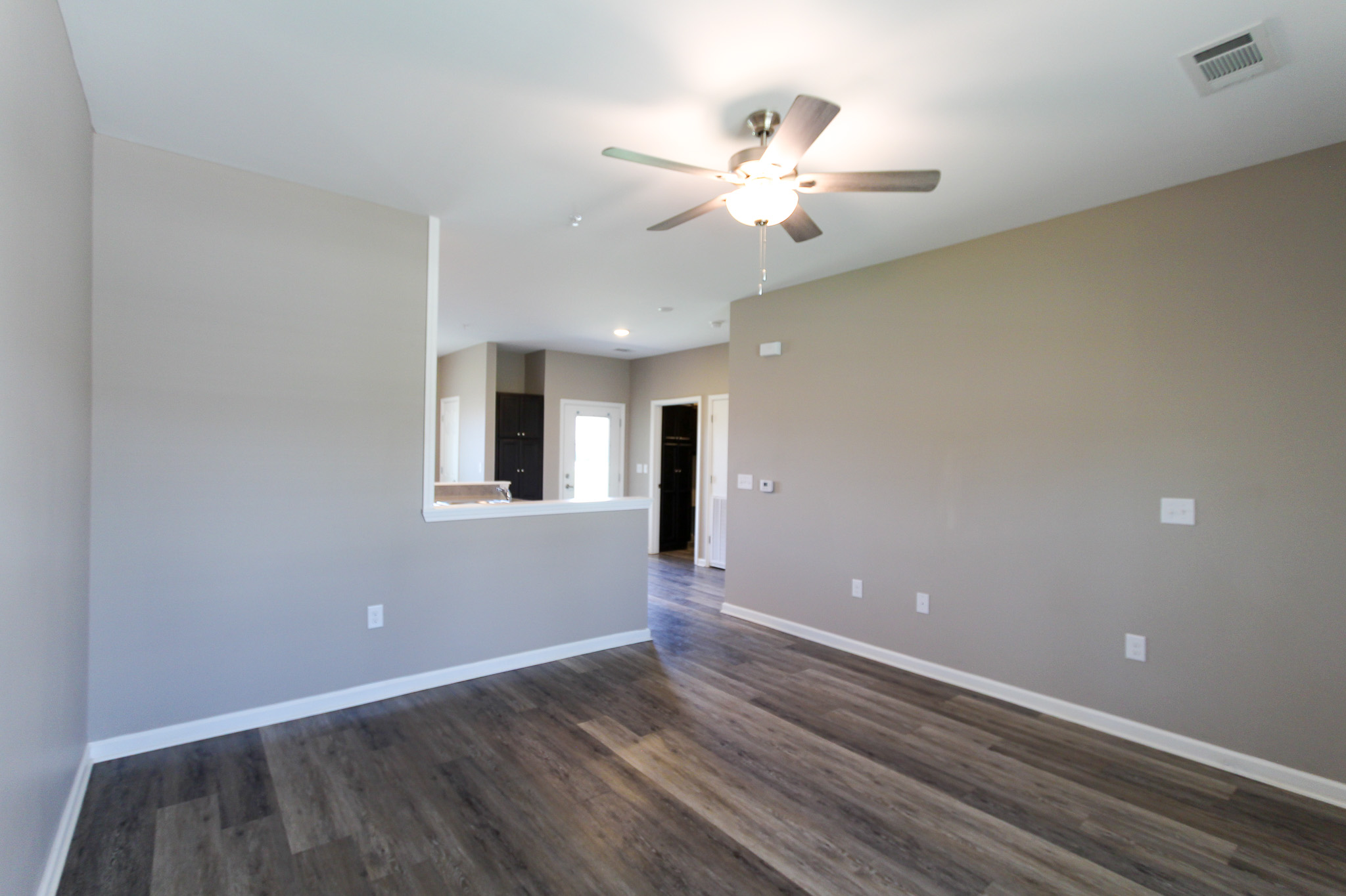 1 South Oak Living Room
