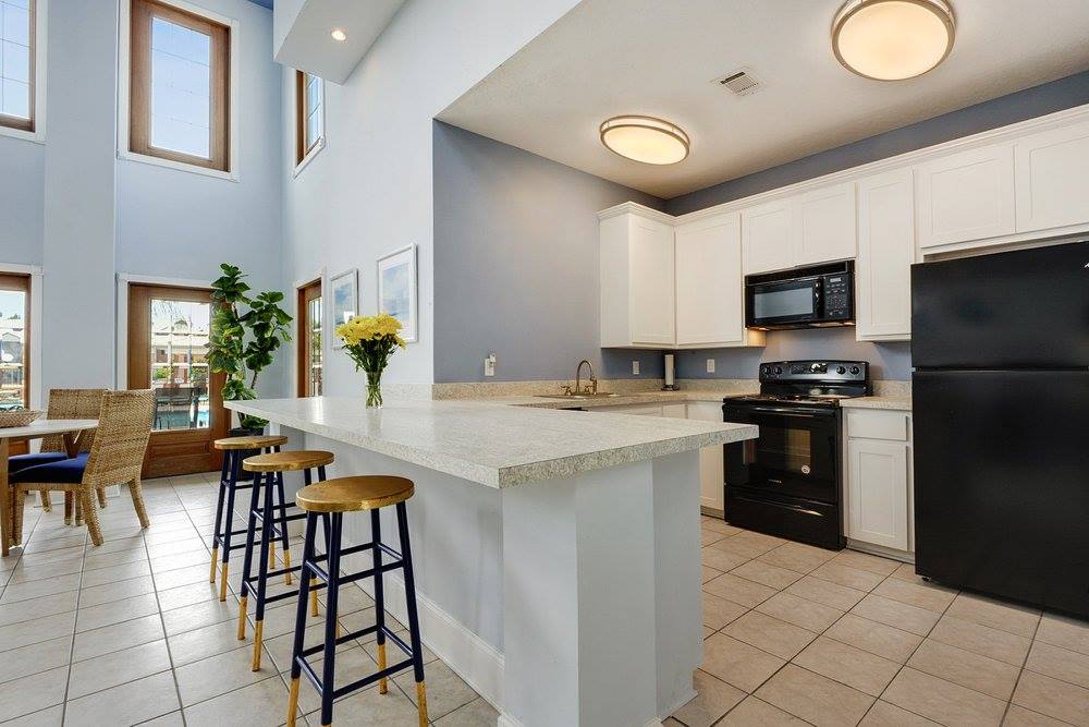 Oxford Point 14 community kitchen