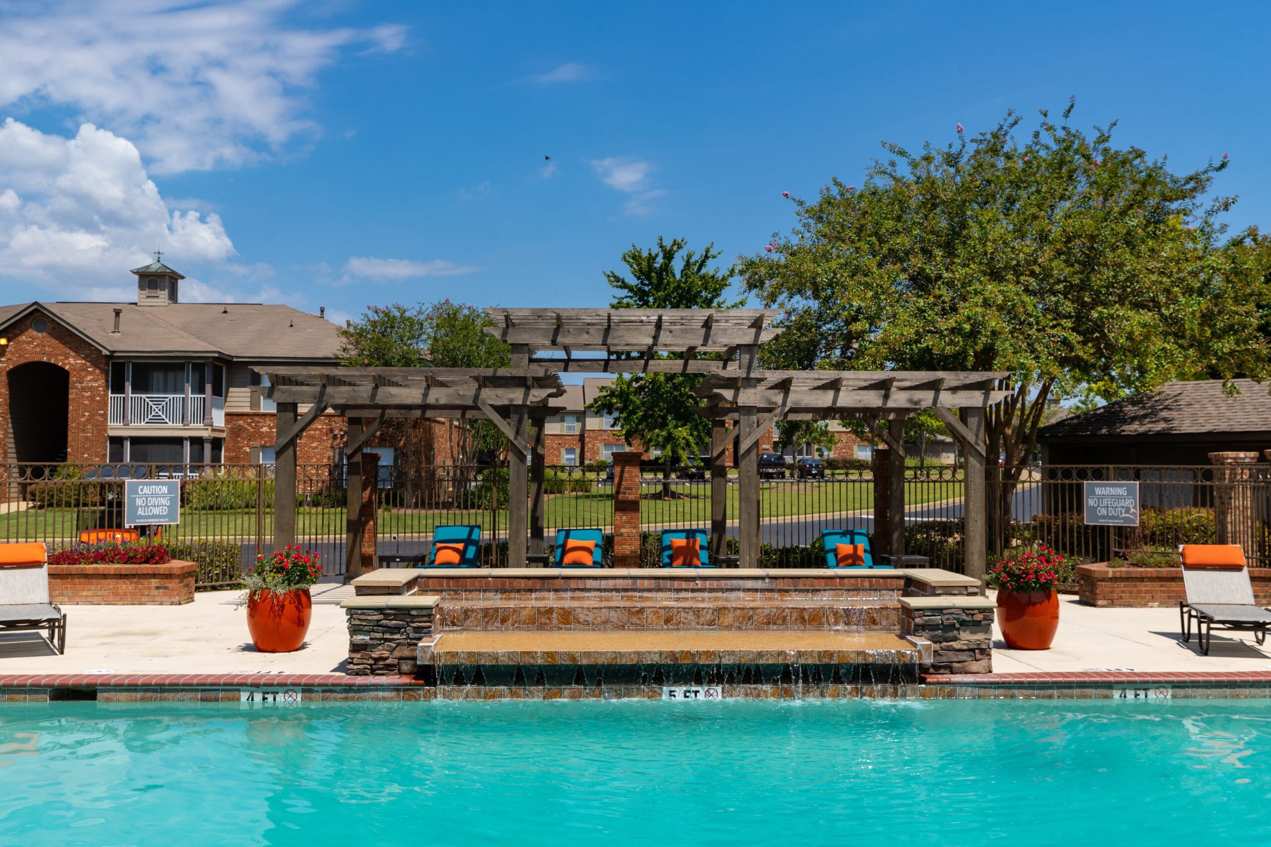 Elevate 5050 Pool