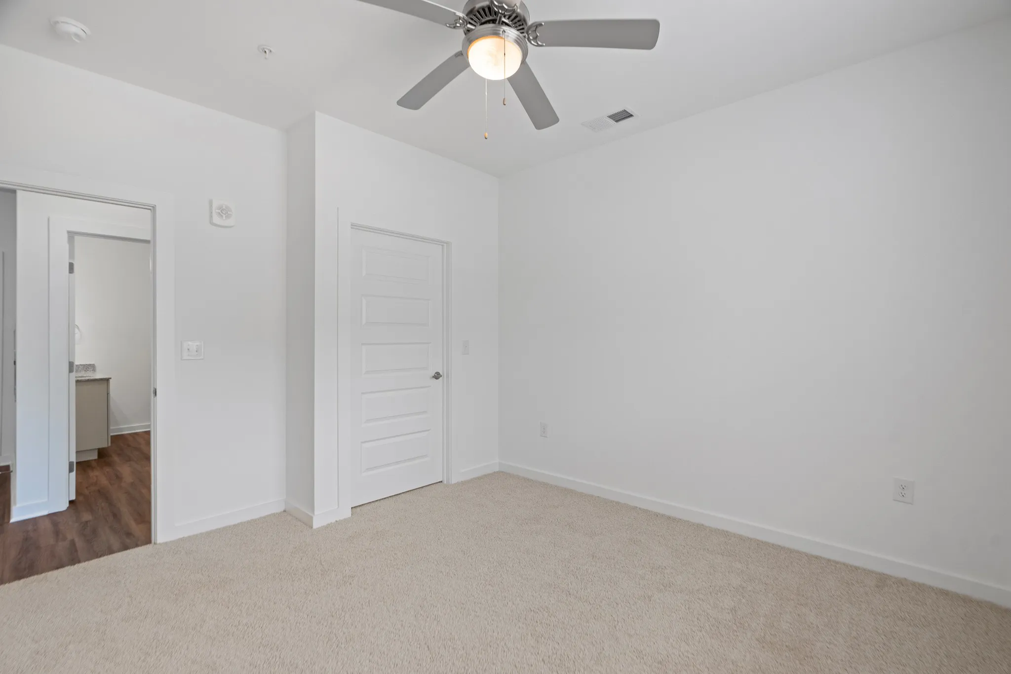 The Grove at Indian Creek, Bedroom