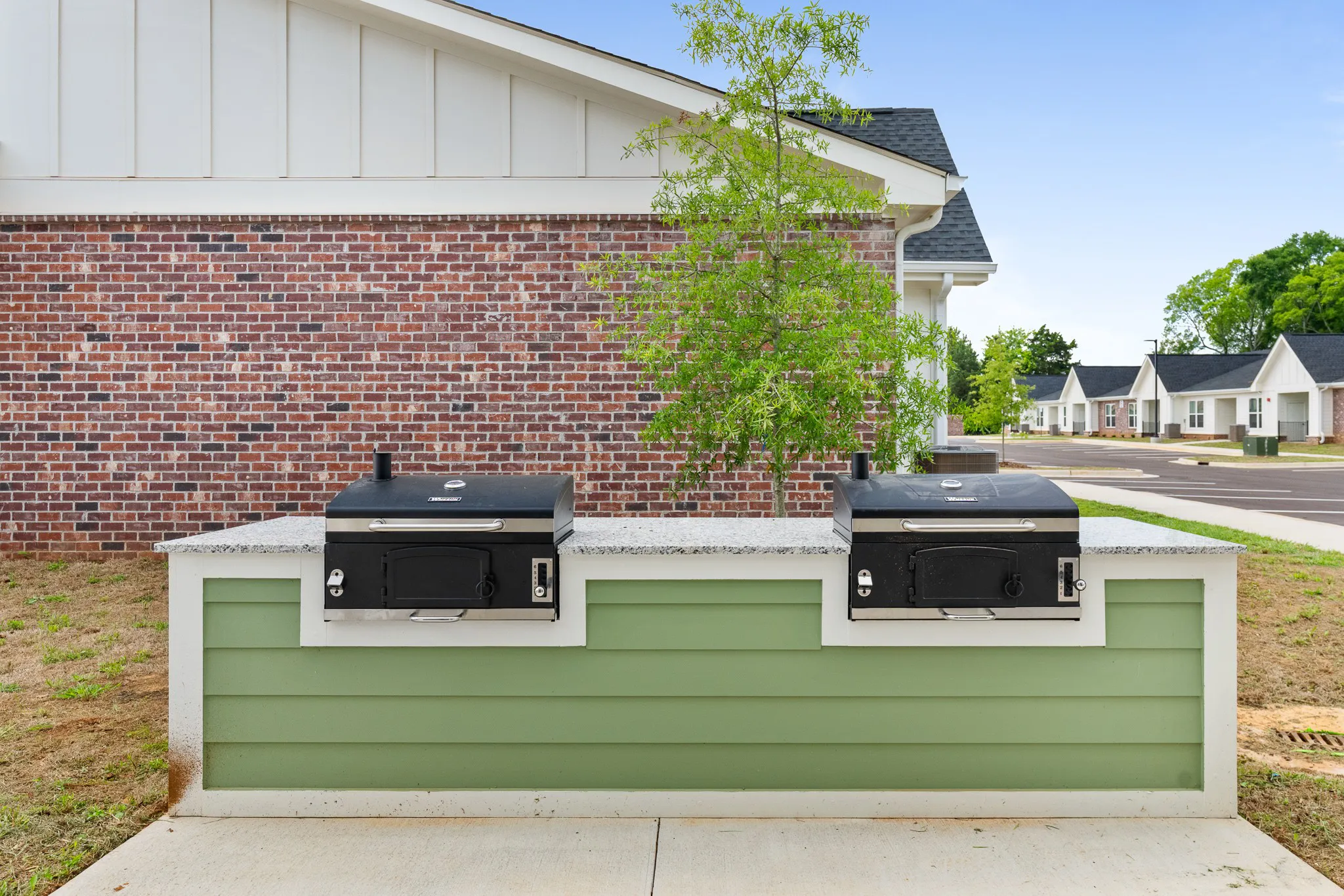 The Grove at Indian Creek, grilling area